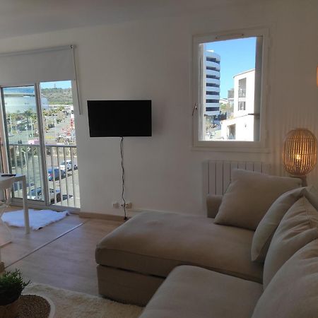 Centre Port,Studio Cosy,Vue Piscine Et Sur Le Parking Prive Ainsi Que Le Mont Saint Martin Agde Exteriér fotografie