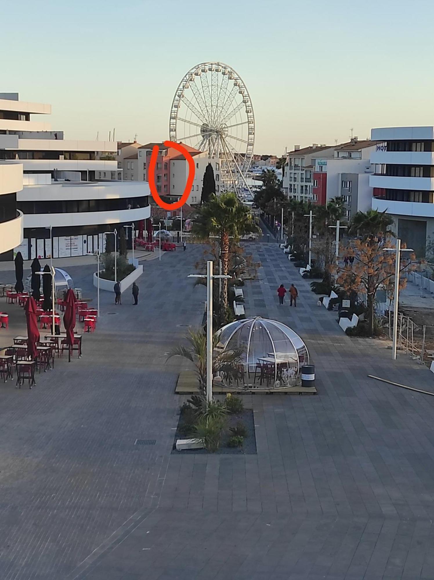 Centre Port,Studio Cosy,Vue Piscine Et Sur Le Parking Prive Ainsi Que Le Mont Saint Martin Agde Exteriér fotografie